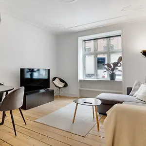 Perfectly Located Cozy Apartment