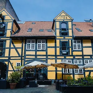 Capsule Nyhavn63 Хостел